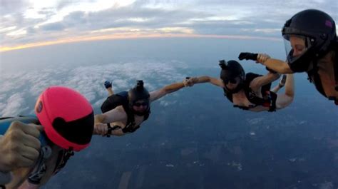 sans skydiving|The Society for the Advancement of Naked Skydiving